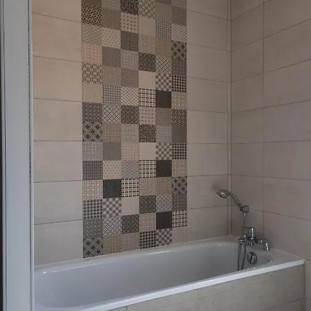 Maison Bassin D'arcachon - - Proche Et Commerces, 3 Chambres, 8 Personnes, Climatisation Feriehus