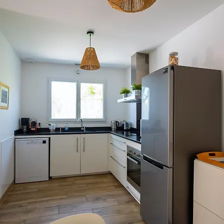 Maison Bassin D'arcachon - - Proche Et Commerces, 3 Chambres, 8 Personnes, Climatisation *