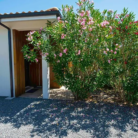 Maison Bassin D'arcachon - - Proche Et Commerces, 3 Chambres, 8 Personnes, Climatisation *
