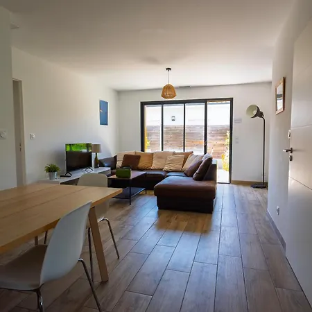 Maison Bassin D'arcachon - - Proche Et Commerces, 3 Chambres, 8 Personnes, Climatisation Ares