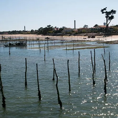 Maison Bassin D'arcachon - - Proche Et Commerces, 3 Chambres, 8 Personnes, Climatisation